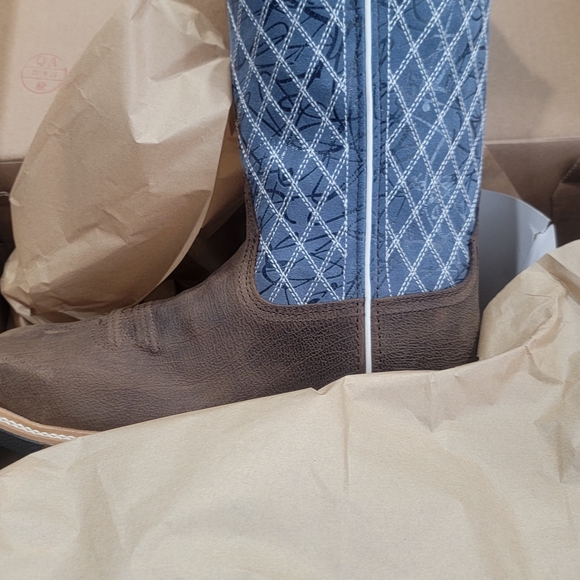 Twisted X Women's Western Boots in Brown and Navy - Picture 2 of 6